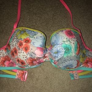 Victoria’s Secret Bikini Size 32DDD/34DD